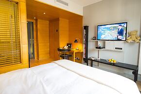 Hotel Rival