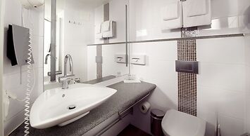 Home Hotel Tapto