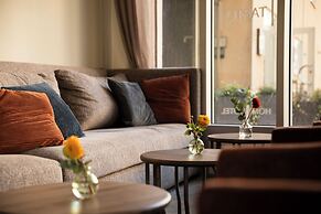 Home Hotel Tapto