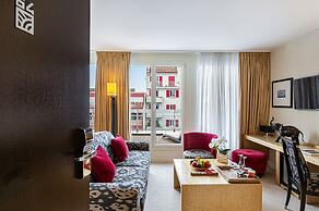Hotel Jade