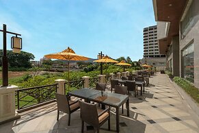 Centara Riverside Hotel Chiang Mai