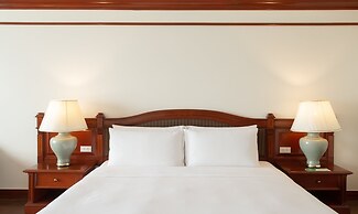 Centara Riverside Hotel Chiang Mai