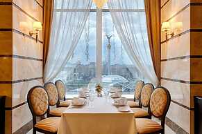 Hotel Ukraine