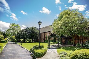 The Kingfisher Pub and Hotel