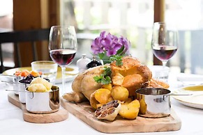 The Kingfisher Pub and Hotel