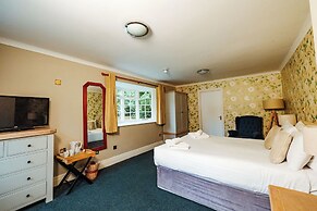 Woodland Manor Hotel