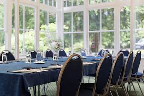 Woodland Manor Hotel