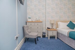 Woodland Manor Hotel