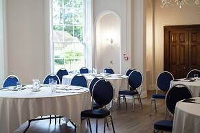 Woodland Manor Hotel