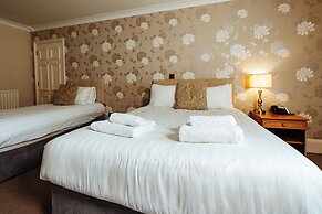 Woodland Manor Hotel