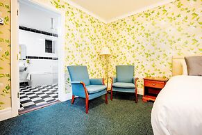 Woodland Manor Hotel