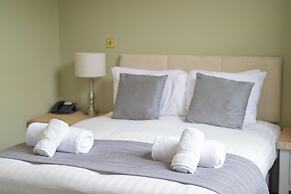 Woodland Manor Hotel