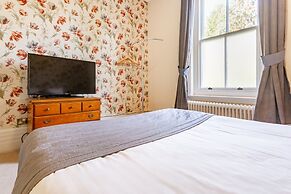 Woodland Manor Hotel