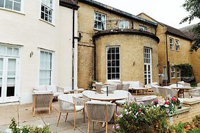Woodland Manor Hotel