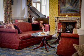The Norfolk Royale Hotel