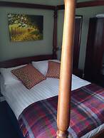 The Broadway Hotel