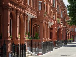 The Apartments by The Sloane Club