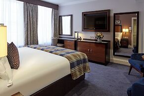 Sir Christopher Wren Hotel