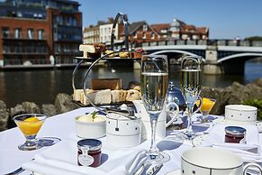 Sir Christopher Wren Hotel