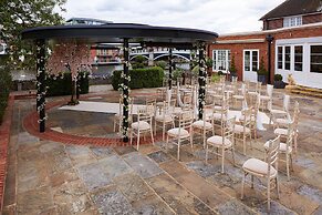 Sir Christopher Wren Hotel