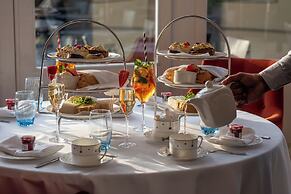 Sir Christopher Wren Hotel