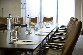 Sir Christopher Wren Hotel