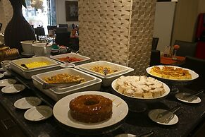 Roochelle Hotel by Nobile