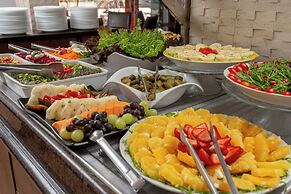 Roochelle Hotel by Nobile