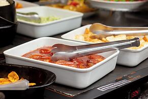 Roochelle Hotel by Nobile