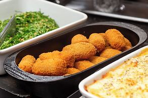 Roochelle Hotel by Nobile