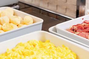 Roochelle Hotel by Nobile