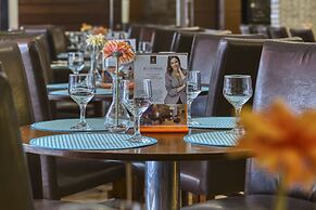 Roochelle Hotel by Nobile