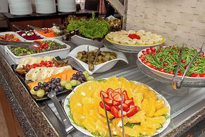 Roochelle Hotel by Nobile