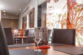 Roochelle Hotel by Nobile