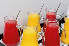 Roochelle Hotel by Nobile