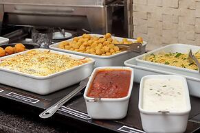 Roochelle Hotel by Nobile