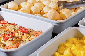 Roochelle Hotel by Nobile