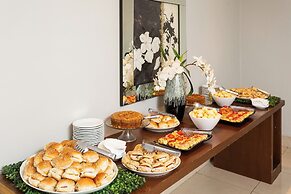 Roochelle Hotel by Nobile