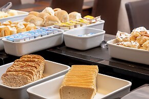 Roochelle Hotel by Nobile