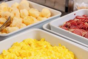 Roochelle Hotel by Nobile