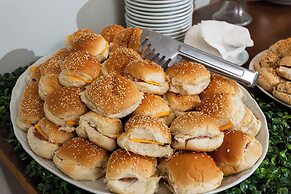 Roochelle Hotel by Nobile