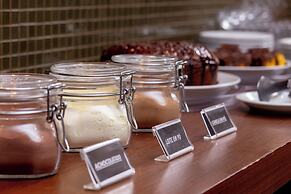 Roochelle Hotel by Nobile