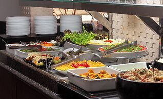 Roochelle Hotel by Nobile