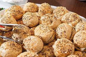 Roochelle Hotel by Nobile