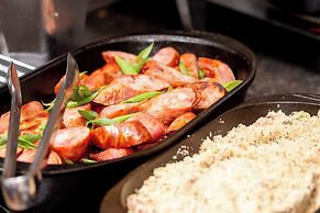 Roochelle Hotel by Nobile