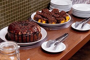 Roochelle Hotel by Nobile