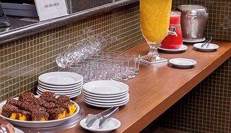 Roochelle Hotel by Nobile