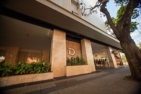 Hotel Deville Business Maringá