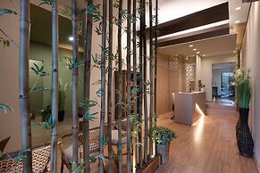 Hotel Deville Business Maringá