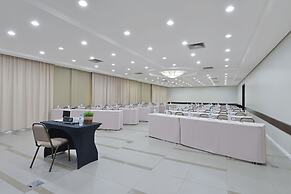 Hotel Deville Business Maringá